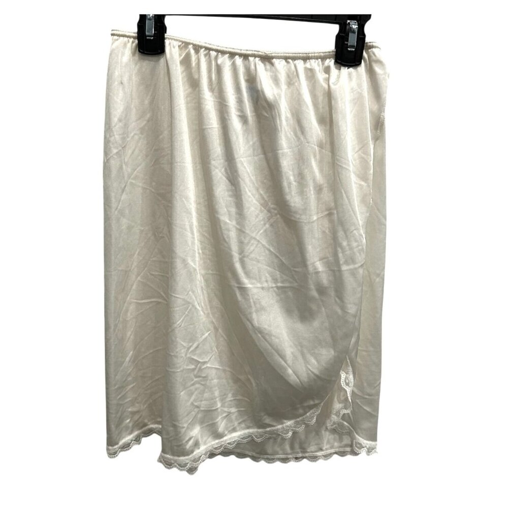 Warners Womens Medium Ivory Nylon Half Slip Skirt Style 55302